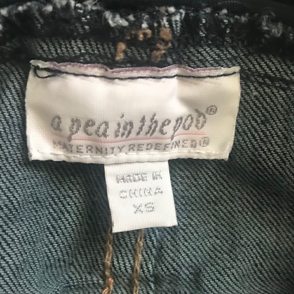 A Pea In the Pod Jeans - Picture 6 of 7